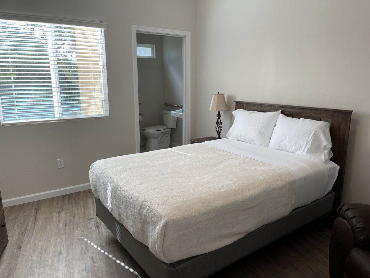 House Two private bedroom with en suite bathroom